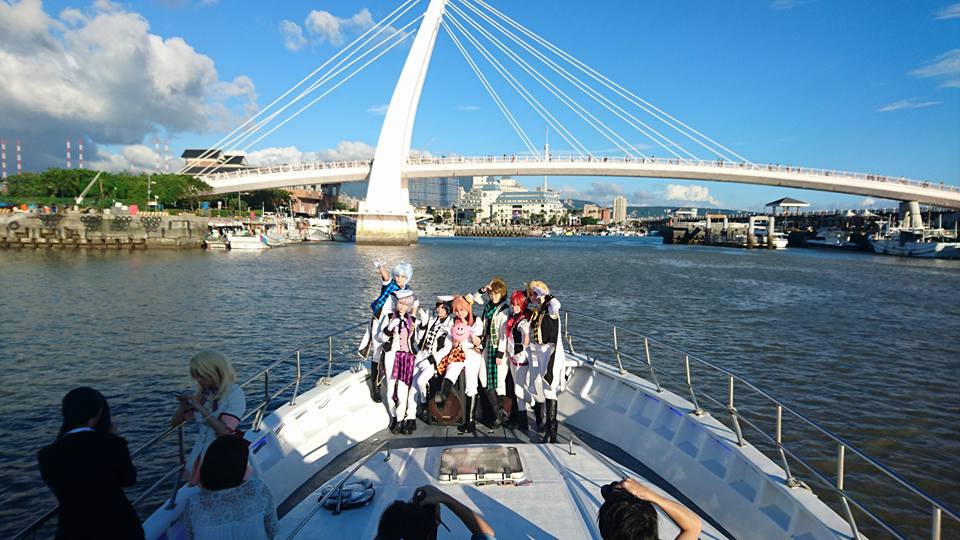 friends-celebrating-birthday-boat.jpg